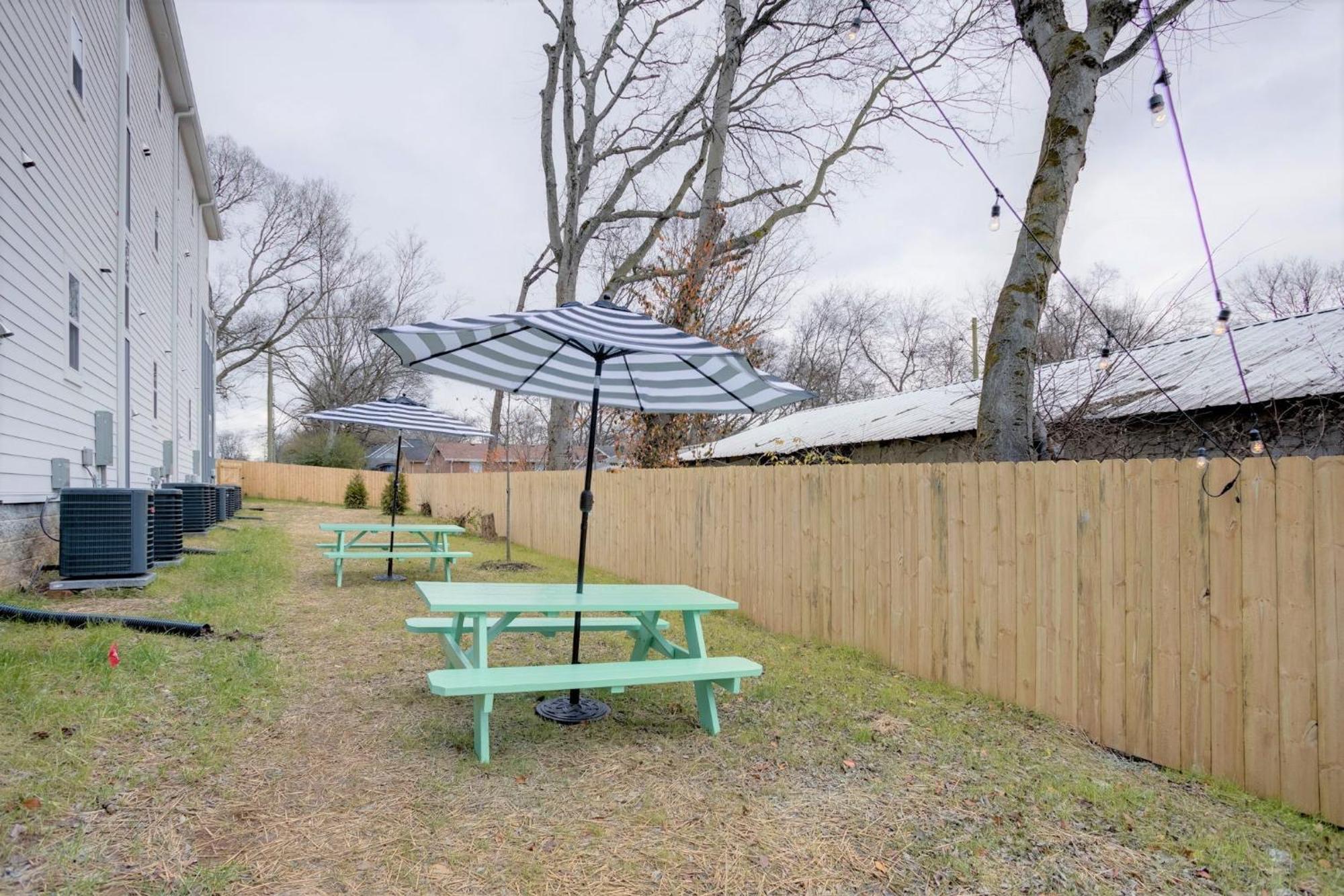 Modern Townhome, 10Min To Downtown! 8Min To Grand Ole Opry! Sleeps 8! Nashville Exterior photo